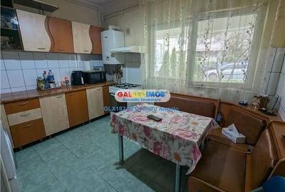 Camera de Comert, apartament 3 cam, decomandat, bloc 2008 - 8