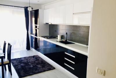 Apartament cu 3 camere decomandat, mobilat în Central