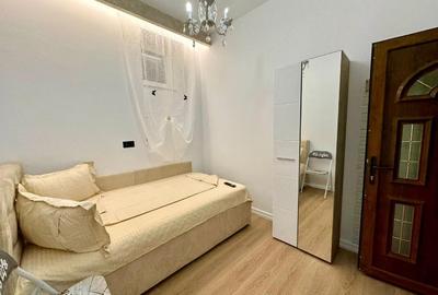 Proprietar, vând ap. 3 camere - Universitate, Strada Batistei - 6