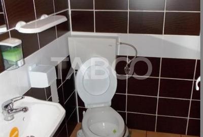 Pensiune la cheie 13 camere  15 locuri parcare si teren 3000 mp - 49