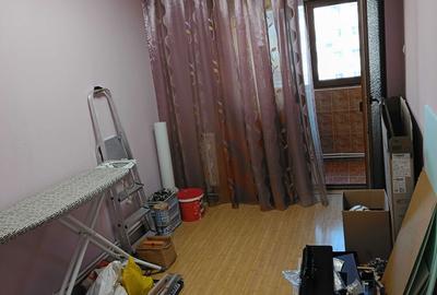 Apartament cu 3 camere decomandat în Micro 20 - 7