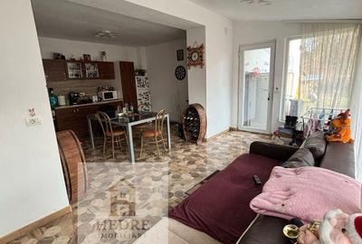 Casă cu 3 camere în Central