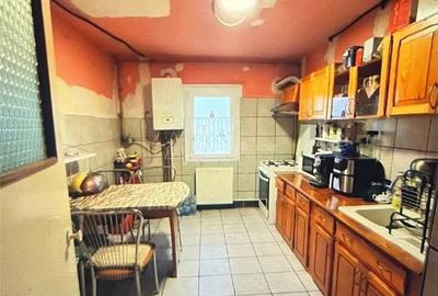 Apartament cu 3 camere în Sud