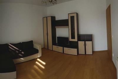 Apartament cu 2 camere decomandat, mobilat în Lazaret