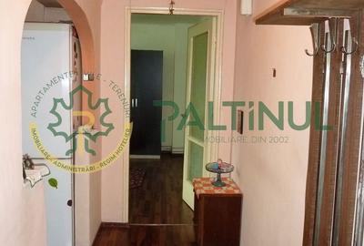 Apartament cu 2 camere, mobilat în Central