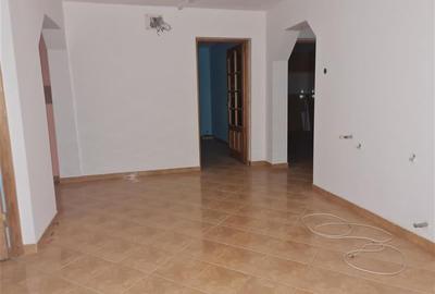 Casă individuală cu 5 camere cu Teren 700 Mp în Șerbănești - 8