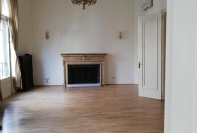 Casă cu 16 camere cu Teren 400 Mp în Dacia - 1