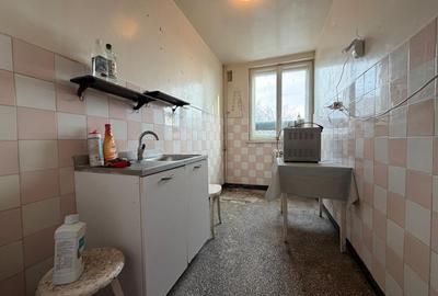 Apartament cu 3 camere decomandat în Berceni - 3