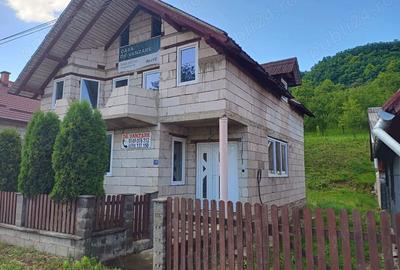 Teren de 150 mp, în Nepos - 9