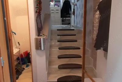 Vind casa cu etaj in centru Resita - 5