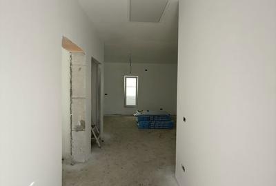Casă cu 3 camere cu Teren 275 Mp în Sânmihaiu Român - 13