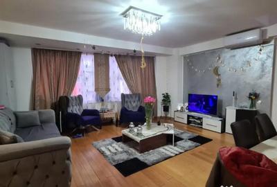 Casă cu 7 camere cu Teren 300 Mp în Mihai Bravu - 5