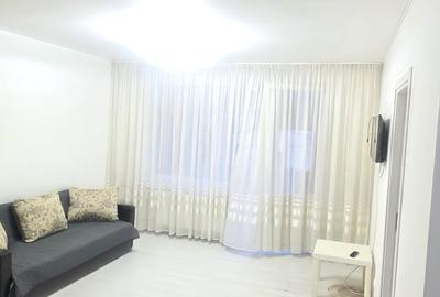 Universitate , Sala Palatului - 4