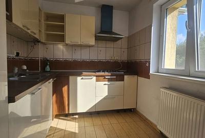Casă cu 8 camere cu Teren 500 Mp în Șelimbăr - 13