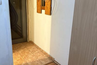 Garsonieră decomandată în Titan - 6