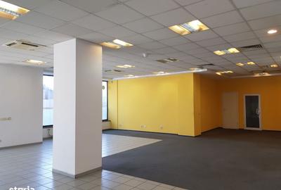 Spațiu comercial, de 164 mp, în Central - 12
