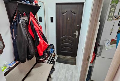Apartament cu 2 camere semidecomandat, mobilat în Casa de Cultură