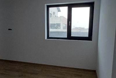 Casă cu 4 camere cu Teren 300 Mp în Central - 3