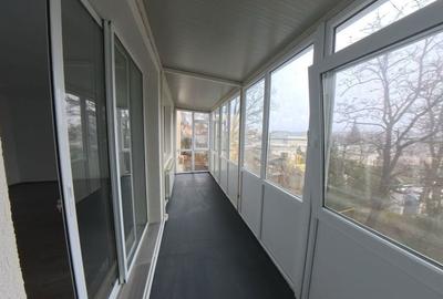 Spațiu comercial, de 32 mp, în Independenței - 12
