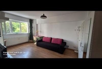 Garsonieră decomandată în 1 Mai - 5