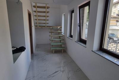 Casă cu 4 camere cu Teren 200 Mp în Central - 6