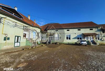 Spațiu comercial, de 65 mp, în Central - 4