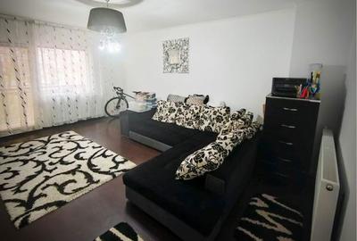 Apartament cu 2 camere decomandat în Carpați 2 - 3