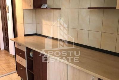 Apartament cu 3 camere,renovat zona Lunei - 6