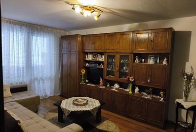 Apartament cu 2 camere decomandat, mobilat în Uzina 2 - 7