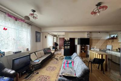 Casă cu 4 camere cu Teren 900 Mp în Central - 3