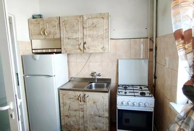 Apartament cu 2 camere decomandat, mobilat în Mărăței