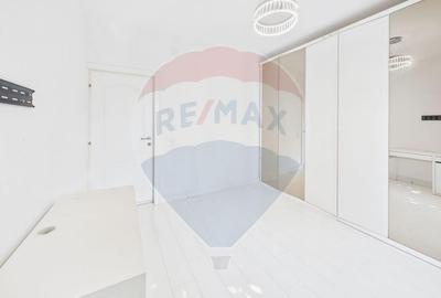 Casa / Vila cu 4 camere de vanzare in zona Est - 26