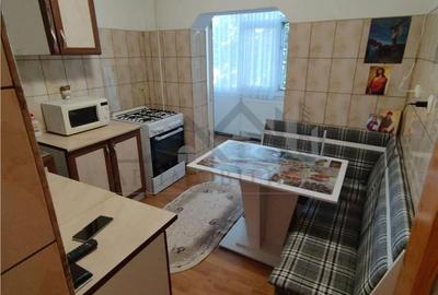 Apartament cu 3 camere decomandat, mobilat în Cug - 1