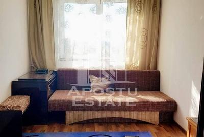 Apartament cu 4 camere decomandat în Aurel Vlaicu - 2