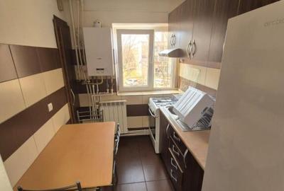 Ultracentral, etajul 2, apartament spatios, Cod CE 949 - 2