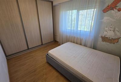 Apartament cu 3 camere semidecomandat, mobilat în Zorilor - 13