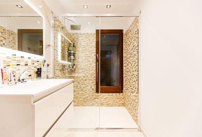 Arhitectura Distinsa: Casa Moderna Plan Parter si Piscina Privata - 20