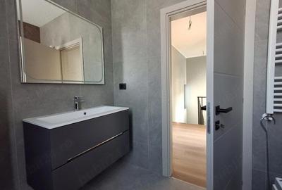 Casă cu 7 camere cu Teren 500 Mp în Bucium - 17