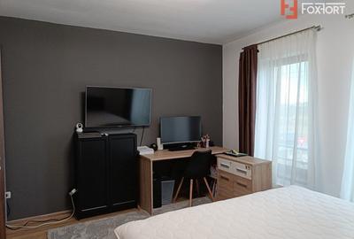 Duplex cu 5 camere cu Canalizare în Dumbrăvița - 4