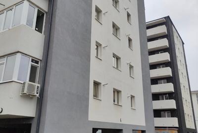 Apartament cu 2 camere decomandat în Apărătorii Patriei - 3