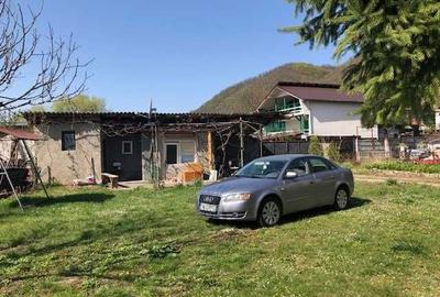 Casă cu 4 camere în Eșelnița