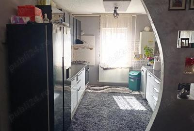 Apartament cu 3 camere decomandat în Uric - 1