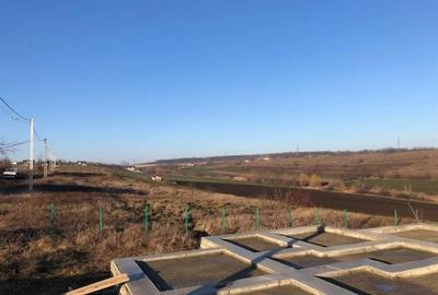 Teren intravilan de 652 mp, în Aroneanu - 10