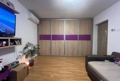 Apartament cu 3 camere decomandat în Dumbrava 2 - 9