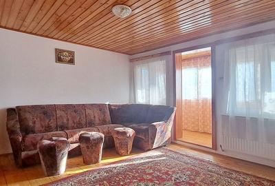 Casa generoasa mobilat utilata Sinca Noua - 16