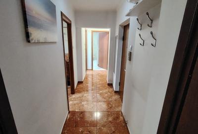 Apartament cu 2 camere decomandat, mobilat în Brâncoveanu
