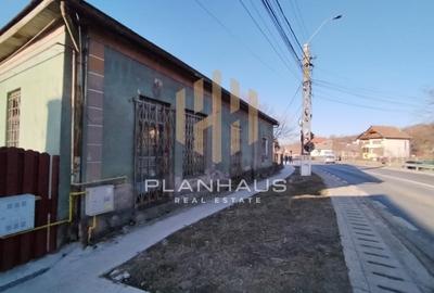 Casă individuală/sediu de firmă  , Tăuții Măgherăuș , strada principală
