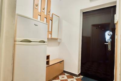 Garsoniera de inchiriat in zona Tractorul pe str 13 Decembrie 123,et 9/9 cu lift - 13