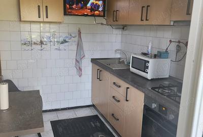 Apartament cu 3 camere decomandat în Tătărași - 10