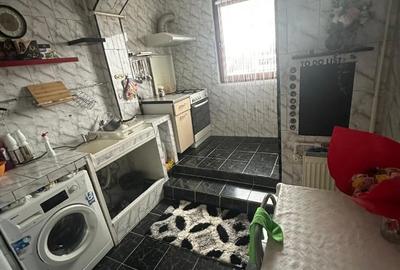 Apartament cu 3 camere semidecomandat în Giulești - 2